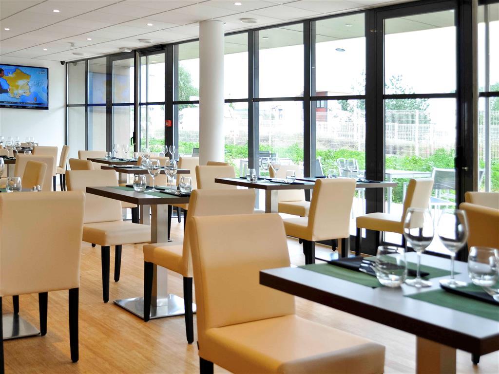 Ibis Lyon Est Chaponnay Exterior foto